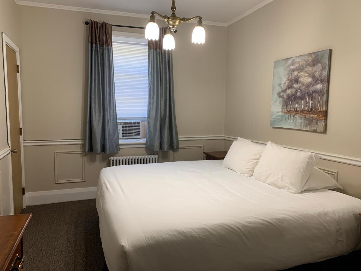 Inn At The Falls Bracebridge Exteriör bild