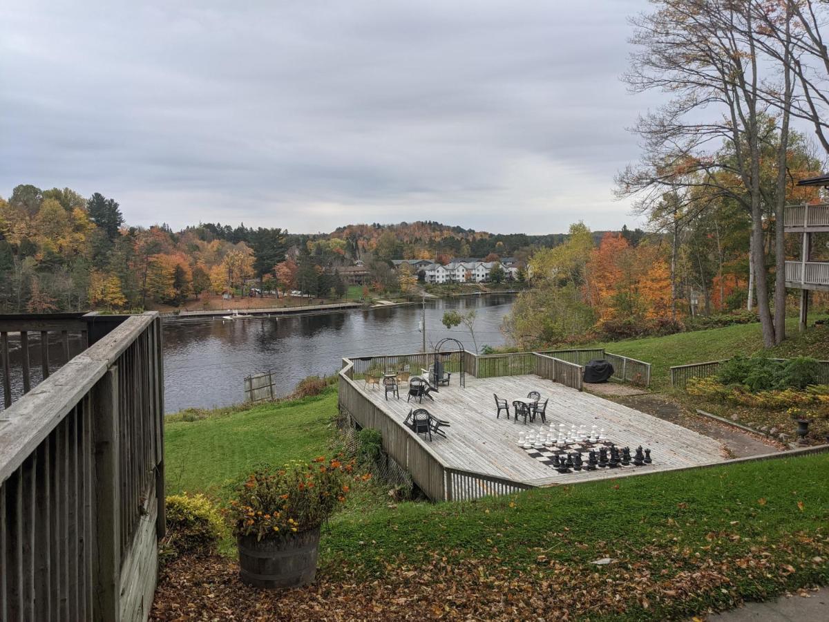 Inn At The Falls Bracebridge Exteriör bild