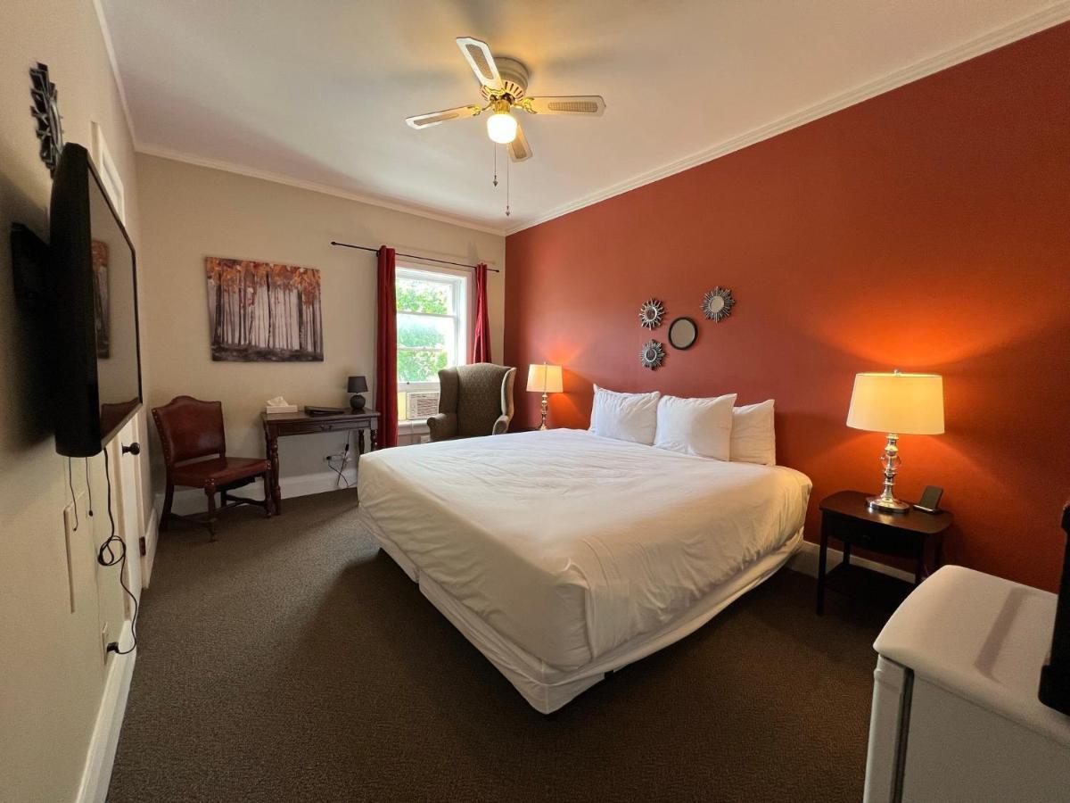 Inn At The Falls Bracebridge Exteriör bild