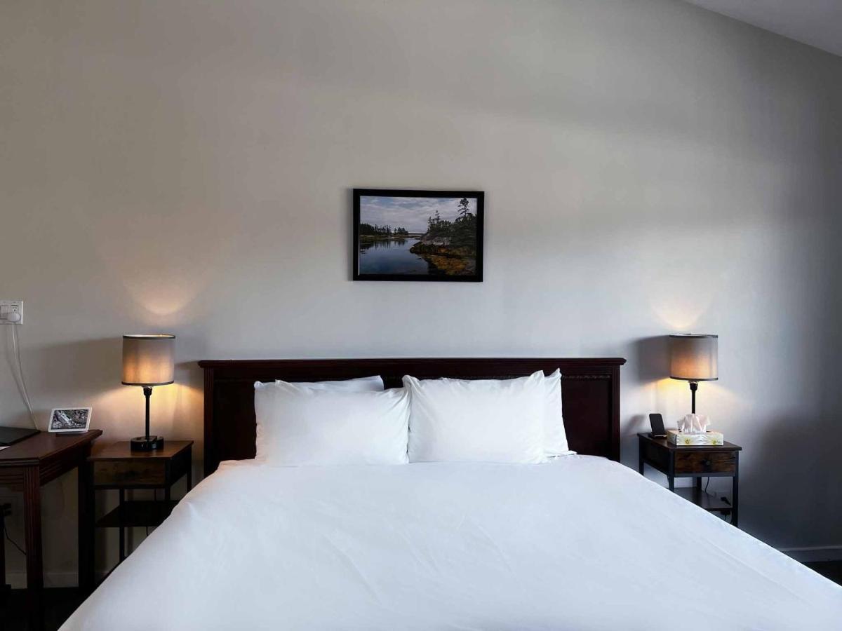 Inn At The Falls Bracebridge Exteriör bild